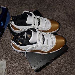 Ceremony closing 11s